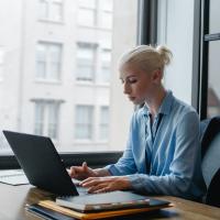 woman at laptop
