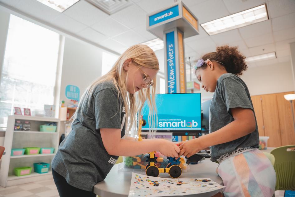 Students in SmartLab classroom
